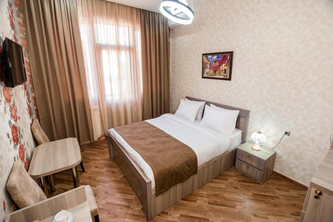 George Hotel Тбилиси Екстериор снимка