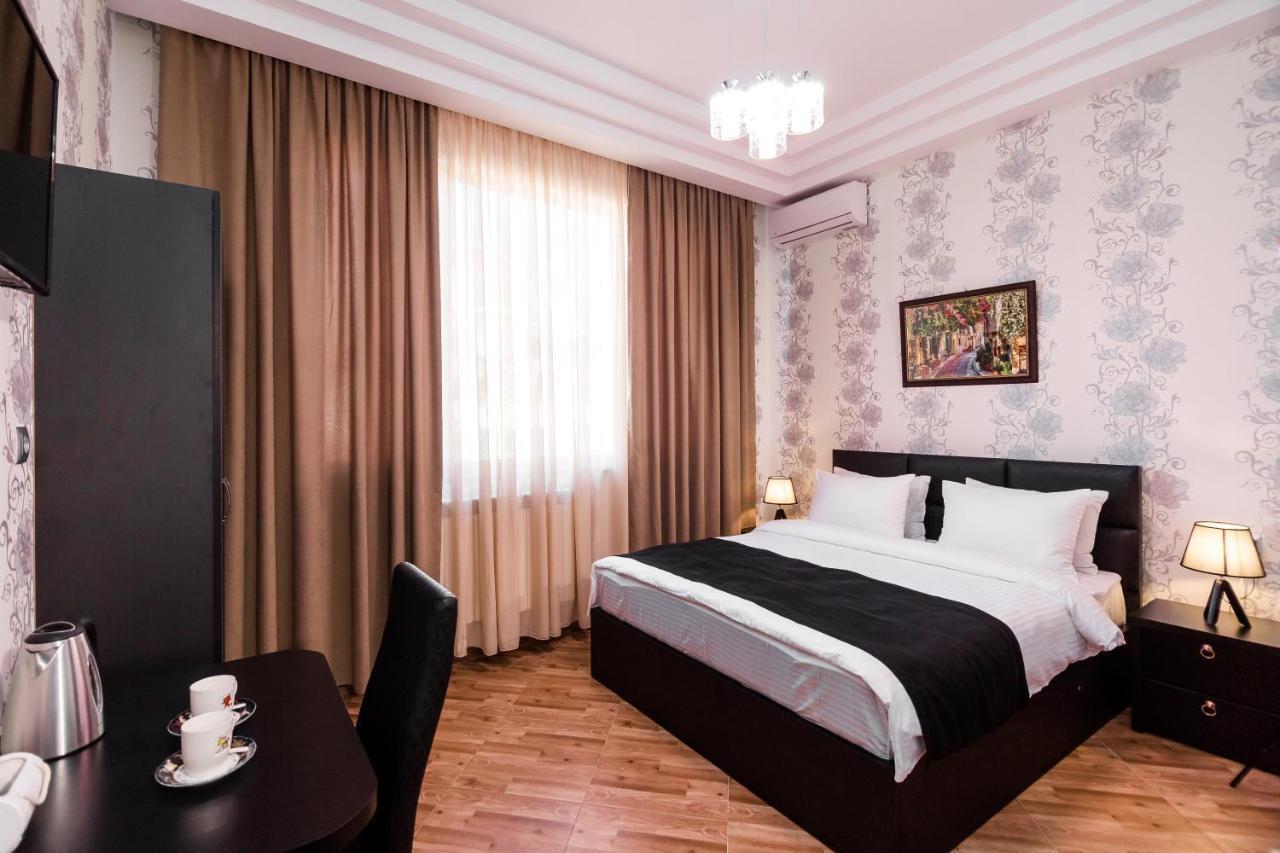 George Hotel Тбилиси Екстериор снимка