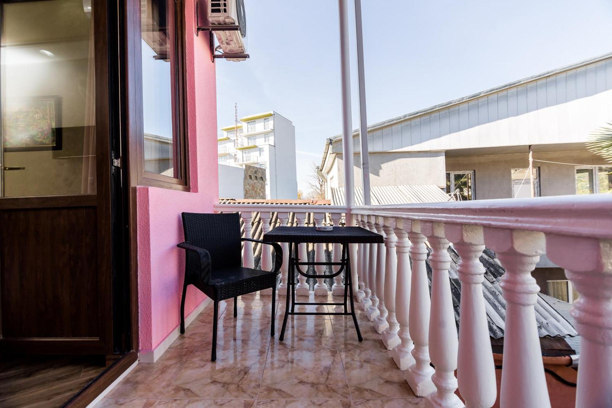 George Hotel Тбилиси Екстериор снимка