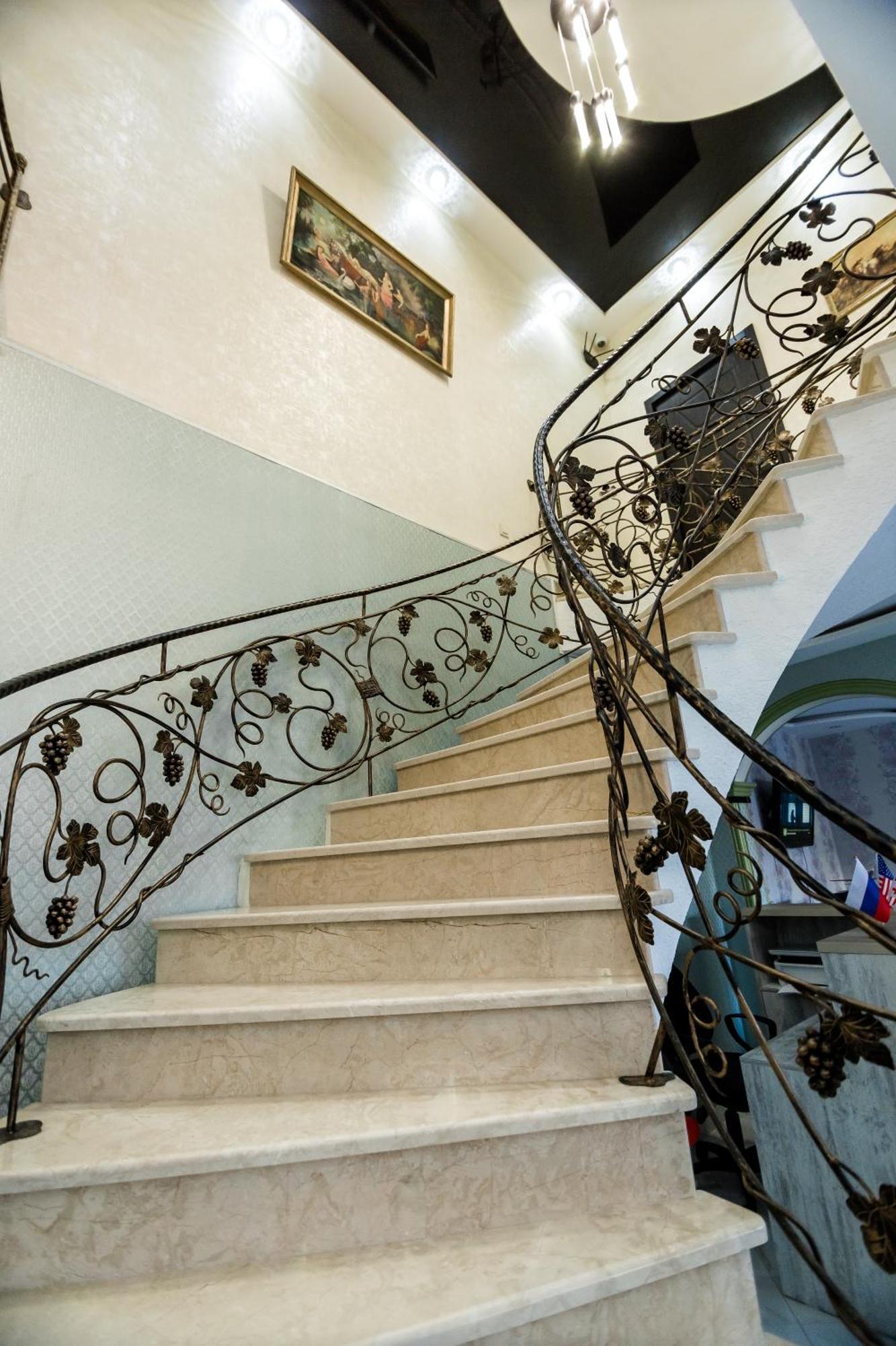 George Hotel Тбилиси Екстериор снимка