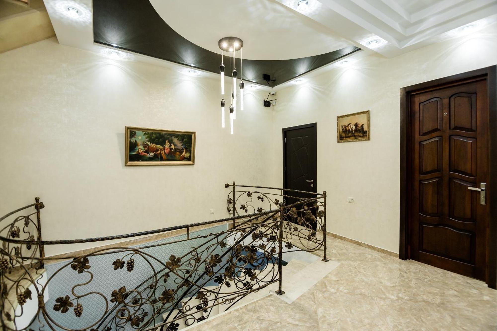 George Hotel Тбилиси Екстериор снимка