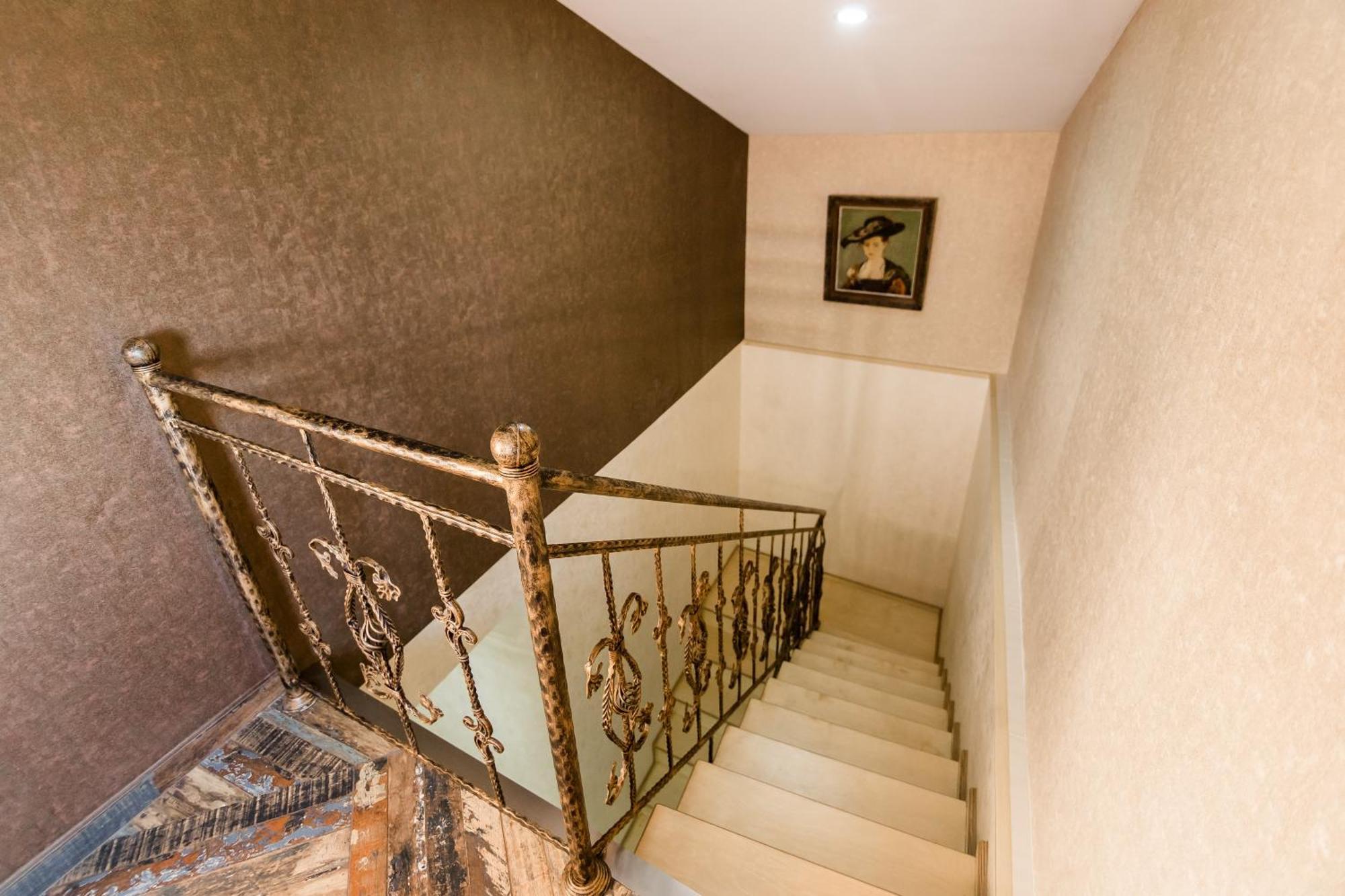 George Hotel Тбилиси Екстериор снимка