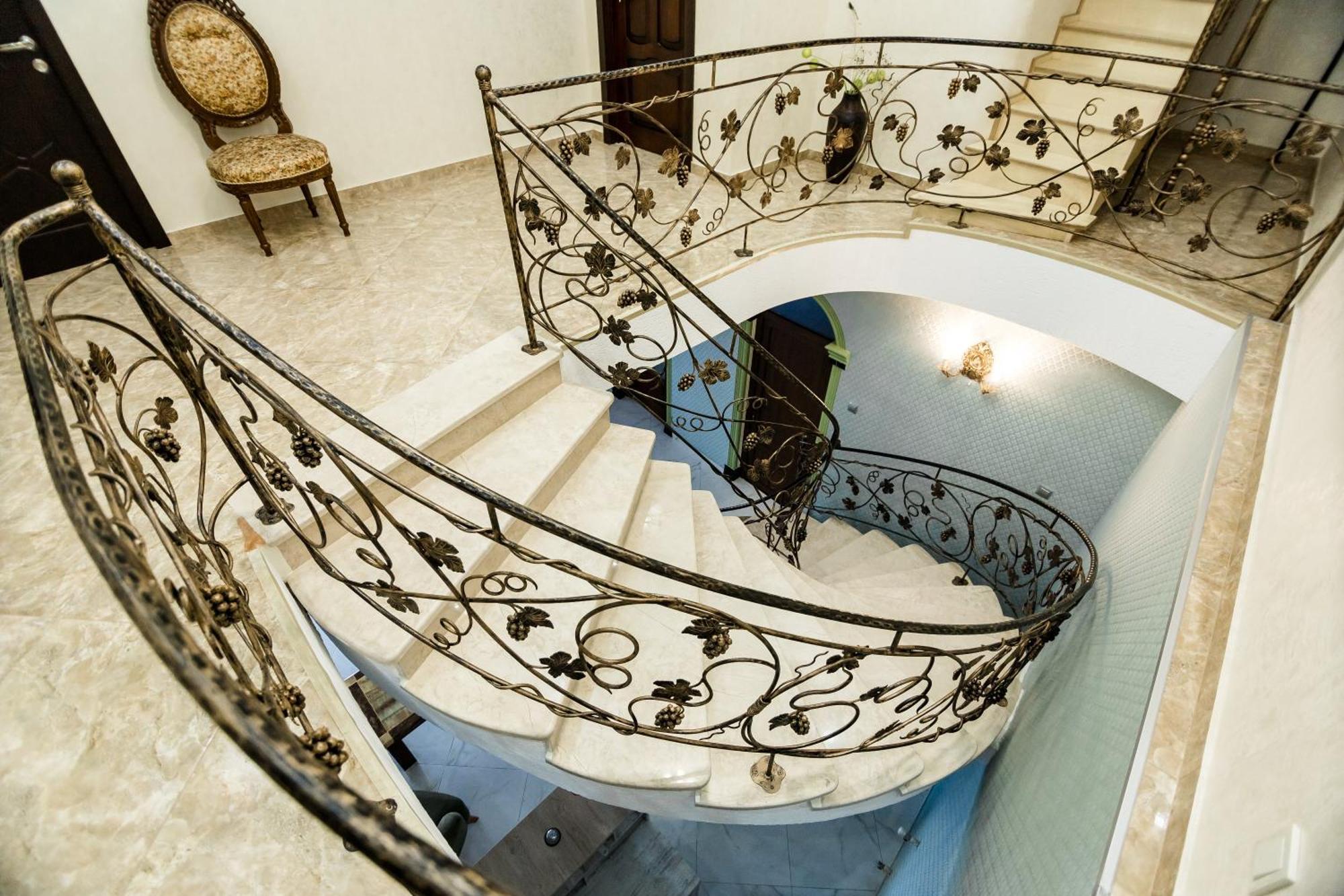 George Hotel Тбилиси Екстериор снимка